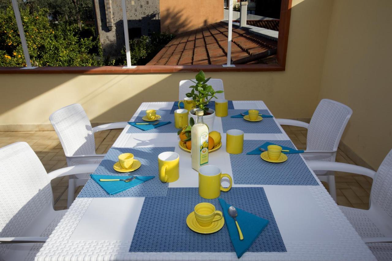 Relais Villa Chiara Free Parking Sorrento Kültér fotó